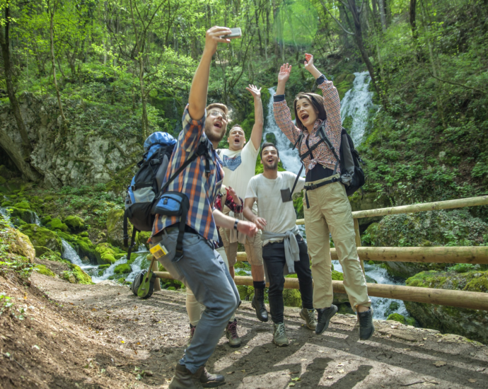 Group Traveling